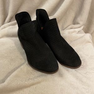 Lucky Brand booties size 7